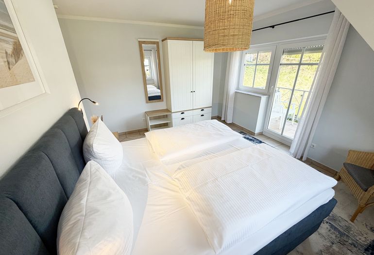 1. Schlafzimmer