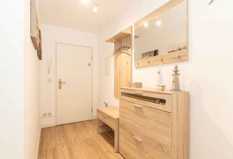 Flurbereich mit Garderobe Flurbereich mit Garderobe