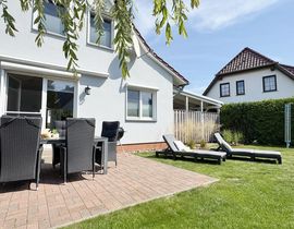 Ferienhaus Uns lütt Hus mit Sauna, Kamin & Terrasse