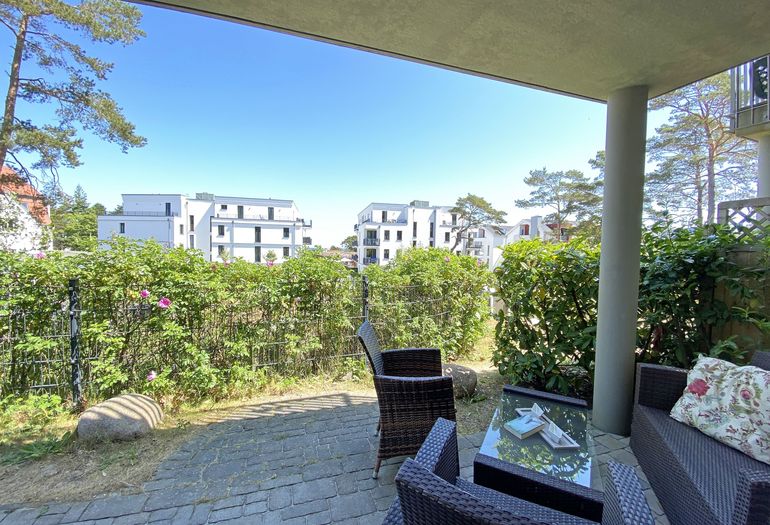 bestuhlte Terrasse in ruhiger Lage