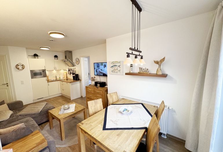 Essbereich mit Küchenzeile