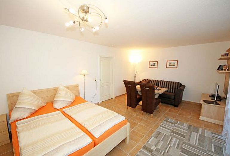 1-Raumappartement Kleine Perle mit Terrasse 1-Raumappartement Kleine Perle mit Terrasse