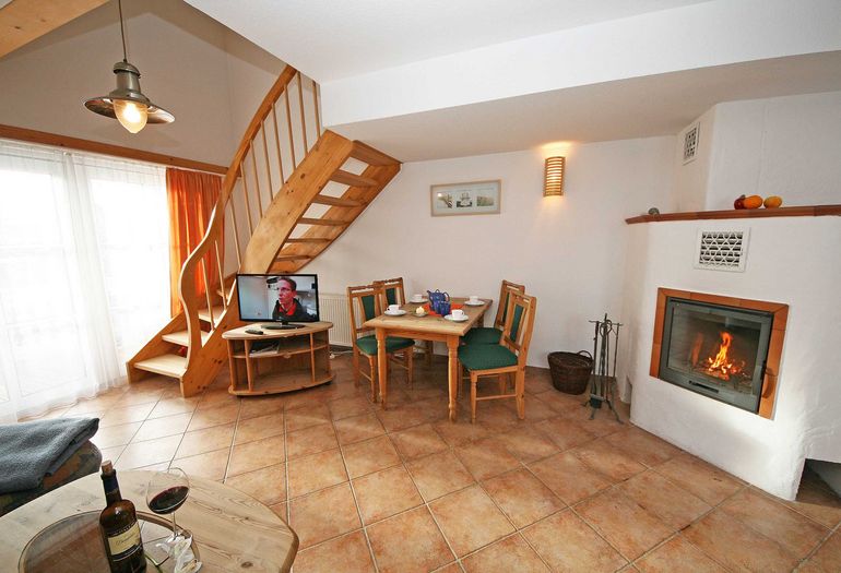Haus Rügenwelle Whg. 04 1. Stock mit Balkon Haus Rügenwelle Whg. 04 1. Stock mit Balkon