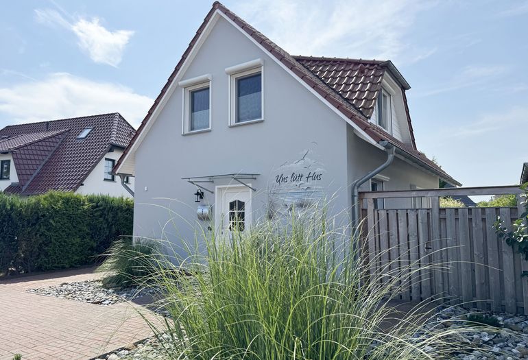 Außenansicht Haupteingang