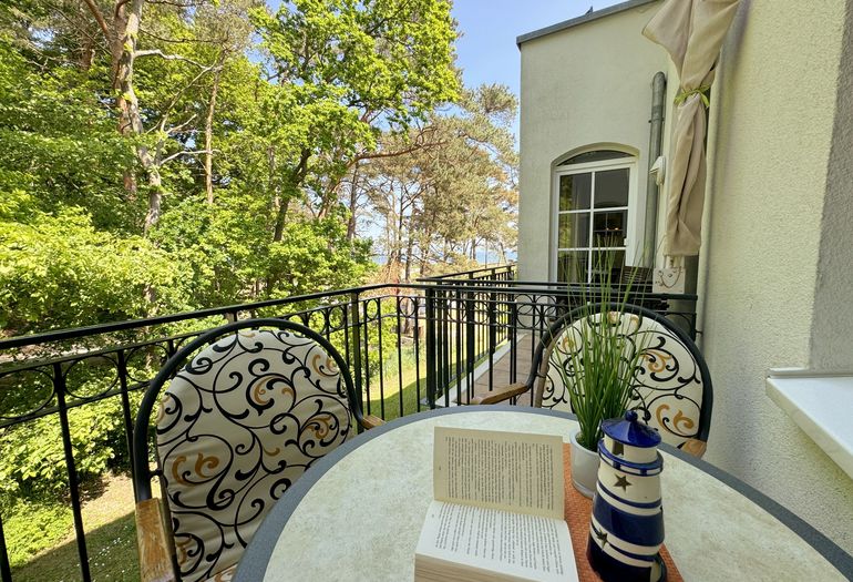 Balkon Richtung Wald raus