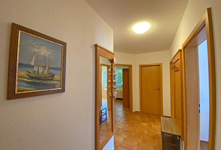 Flurbereich mit Garderobe Flurbereich mit Garderobe