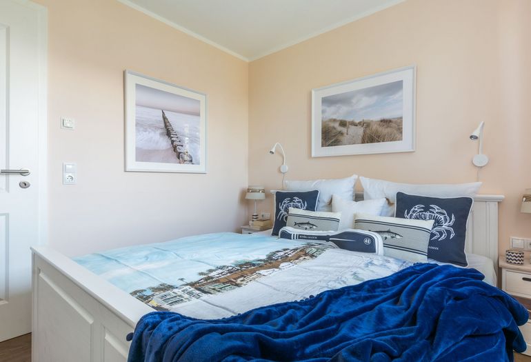 1.Schlafzimmer mit Doppelbett