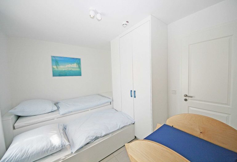 2. Schlafzimmer mit Kojen Bett 2. Schlafzimmer mit Kojen Bett