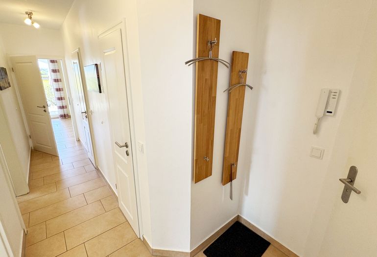 Flurbereich mit Garderobe Flurbereich mit Garderobe