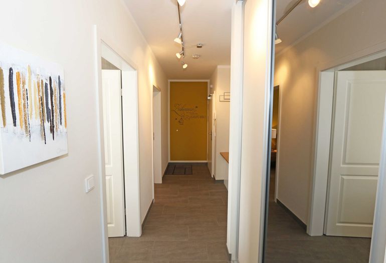 Flurbereich mit Garderobe Flurbereich mit Garderobe