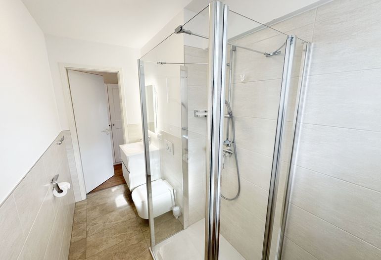 flacher Duscheinstieg flacher Duscheinstieg