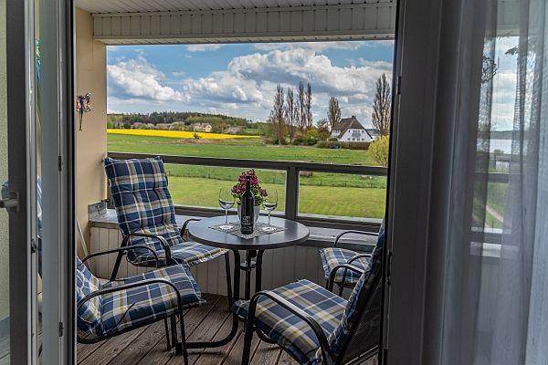 Haus Inselperle Whg. 06 mit Balkon und Boddenblick Haus Inselperle Whg. 06 mit Balkon und Boddenblick