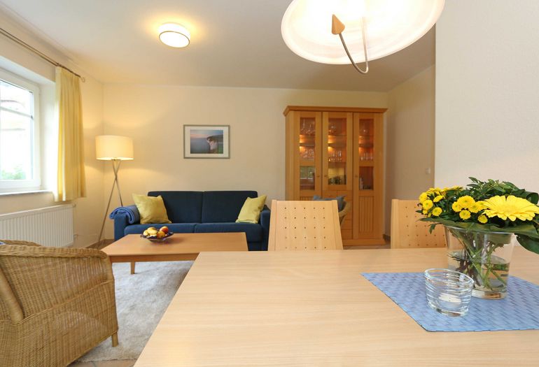 Esstisch für gemeinsame Mahlzeiten