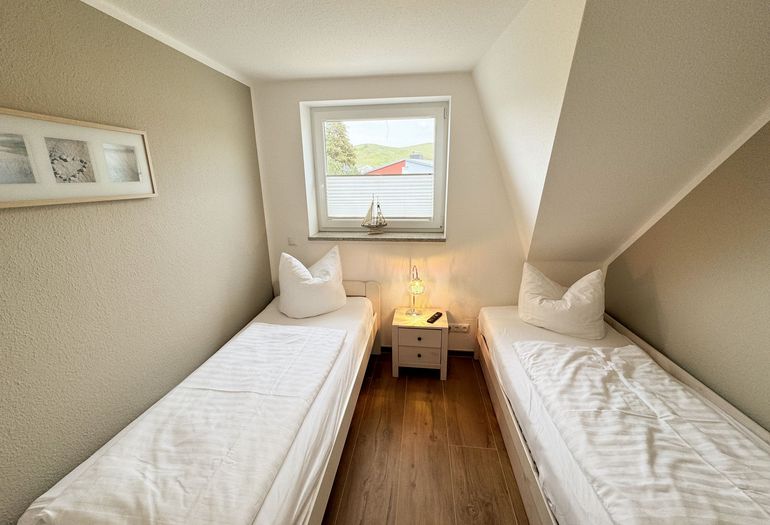 kleines Schlafzimmer in 1. Etage