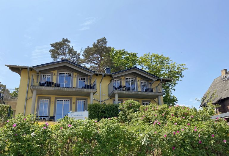 Haus Strandkiefer mit 4 Ferienwohnungen