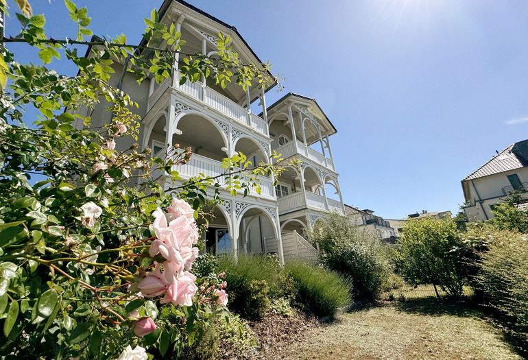 Villa Wilhelmine Whg. 03 Kreidezimmer mit Balkon