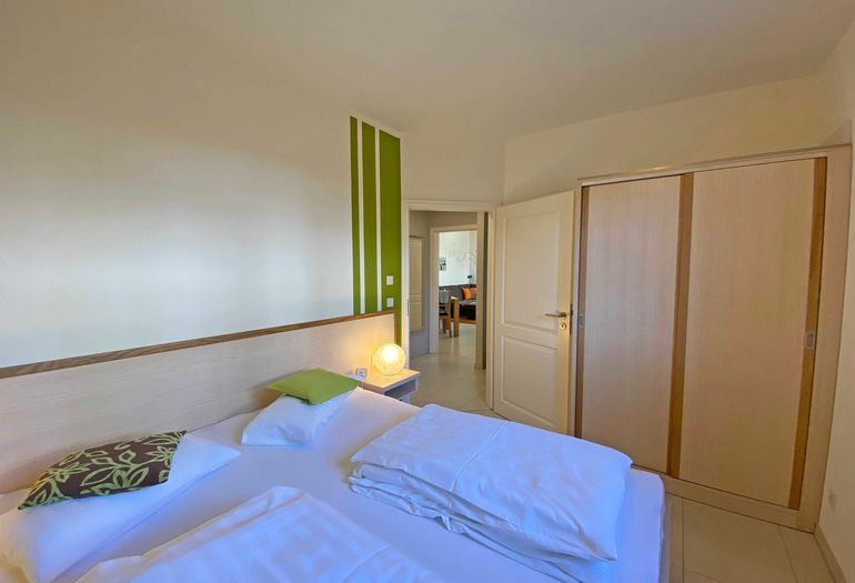 1. Schlafzimmer