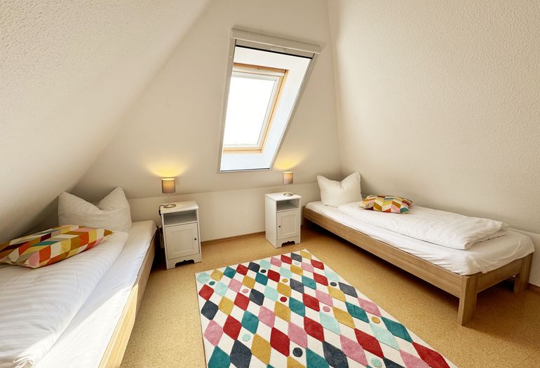 2. Schlafzimmer mit Dachfenster 2. Schlafzimmer mit Dachfenster