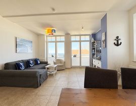 Villa Bergfrieden - Whg. 06 mit Balkon & Meerblick