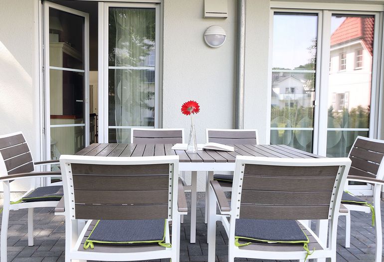 Terrassenbestuhlung der Wohnung