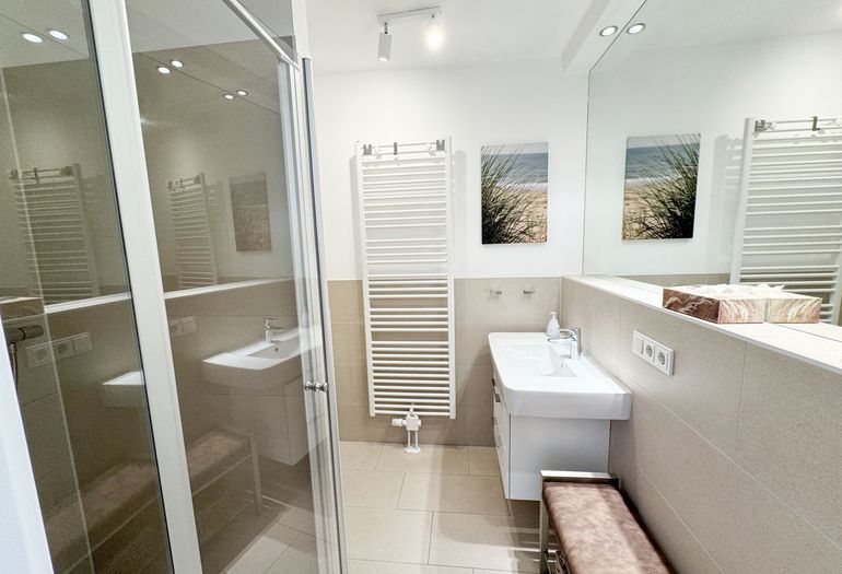 Haus Meeresblick A 2.12 BLU -modernes Duschbad Haus Meeresblick A 2.12 BLU -modernes Duschbad