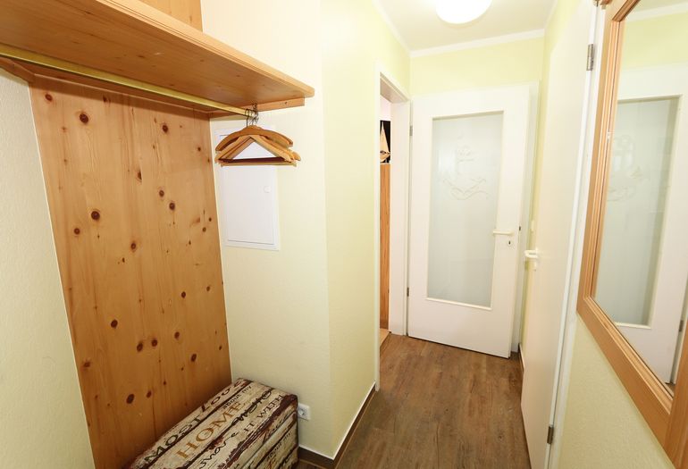 Flur mit Garderobe