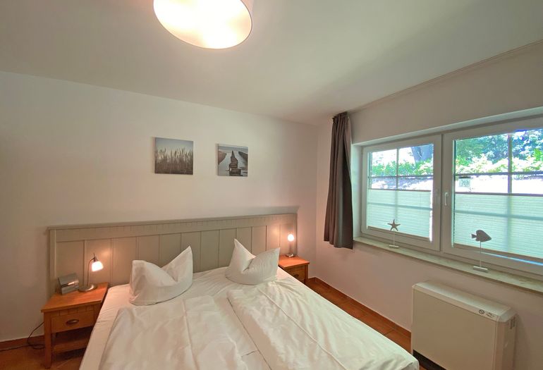 1.Schlafzimmer mit Doppelbett 1.Schlafzimmer mit Doppelbett