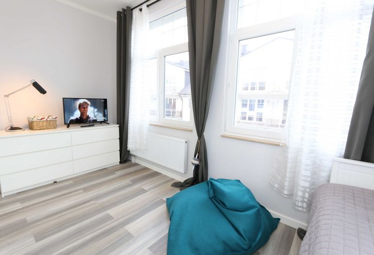 2. Schlafzimmer mit TV-Gerät 2. Schlafzimmer mit TV-Gerät
