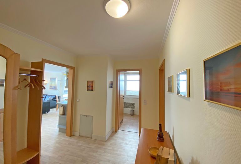 Flur mit Garderobe