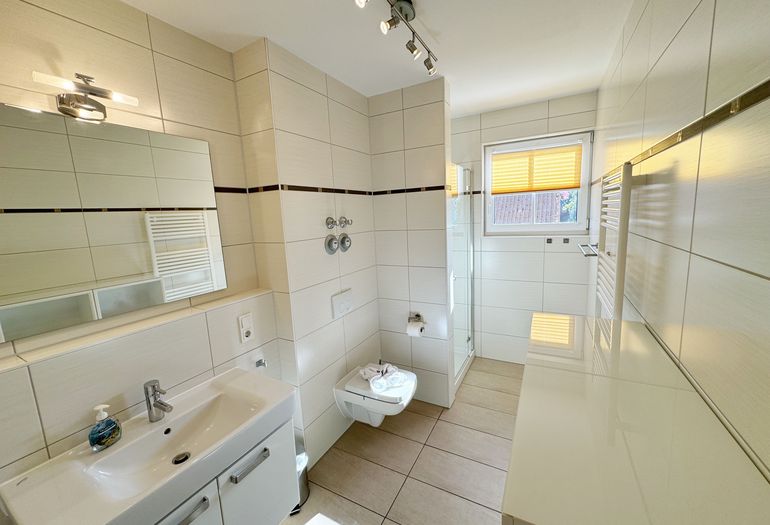 Villa Annika Whg. 06 - Tageslichtbad Villa Annika Whg. 06 - Tageslichtbad