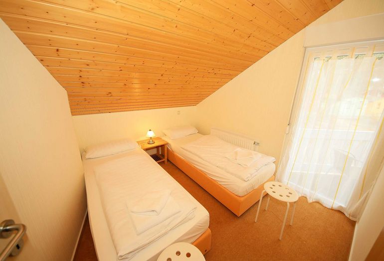 2. Schlafzimmer mit Einzelbetten 2. Schlafzimmer mit Einzelbetten