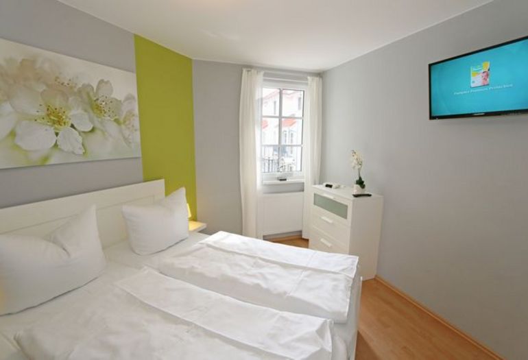 Schlafzimmer mit TV Schlafzimmer mit TV