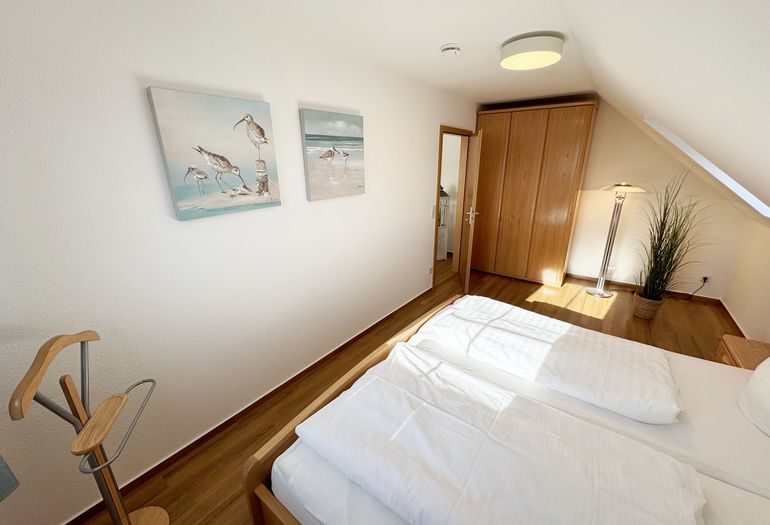 2. Schlafzimmer mit Doppelbett