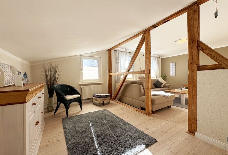 Leseecke mit Blick zur Couchecke