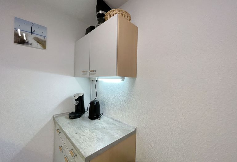 Küchenzeile mit Padmaschine