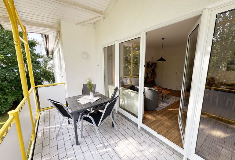 bestuhlter Balkon bestuhlter Balkon