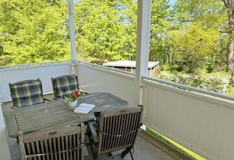 überdachter Balkon überdachter Balkon