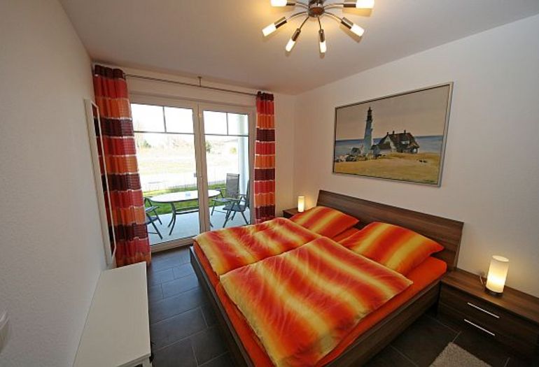 Ferienwohnung "Boje" Nr. 4 mit Terrasse Ferienwohnung "Boje" Nr. 4 mit Terrasse