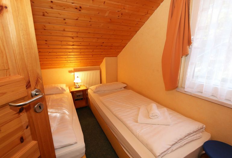 3. Schlafzimmer mit Einzelbetten