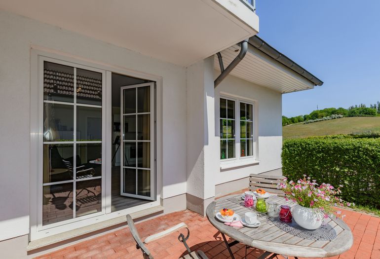 bestuhlte Terrasse in ruhiger Lage