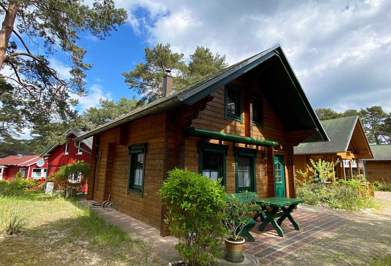 seitlicher Blick zum Ferienhaus Dünennest