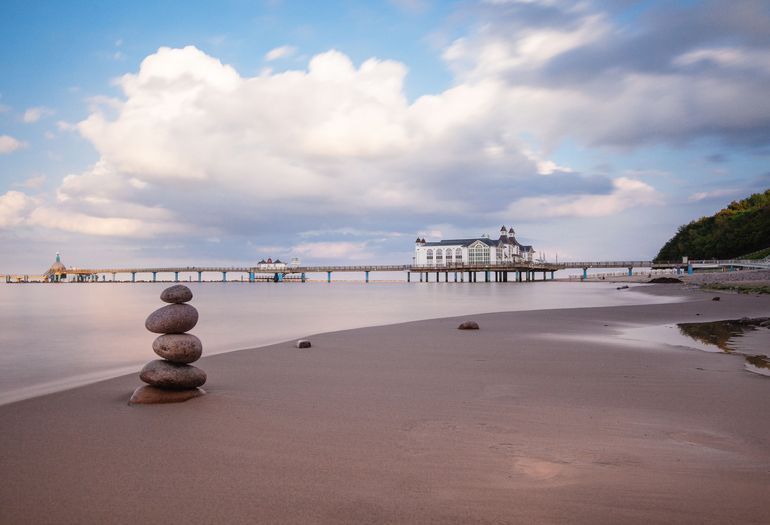 weißer Sandstrand im Ostseebad Sellin