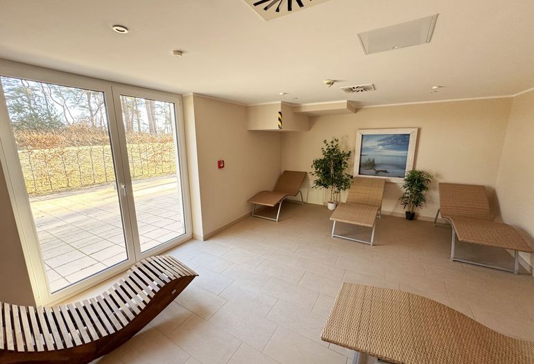 Wellnessbereich mit Liegen