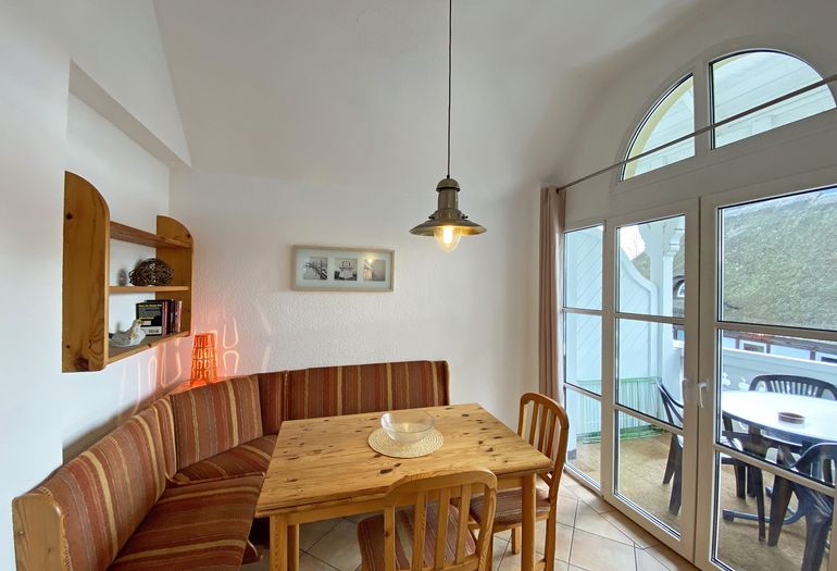 Esstisch für gemeinsames Essen