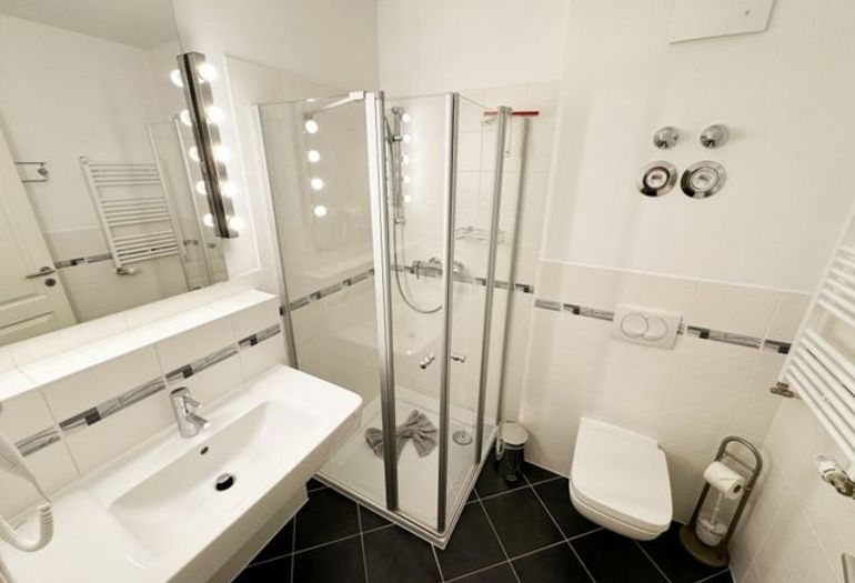 innenliegendes Badezimmer innenliegendes Badezimmer