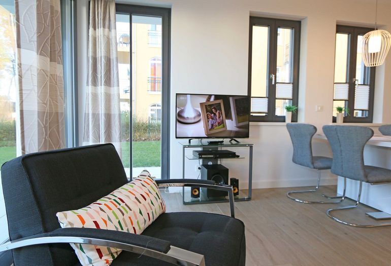 moderner Flachbild-TV moderner Flachbild-TV