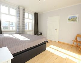 Haus Seestern Whg. 2 Rosengarten mit Terrasse und Sauna