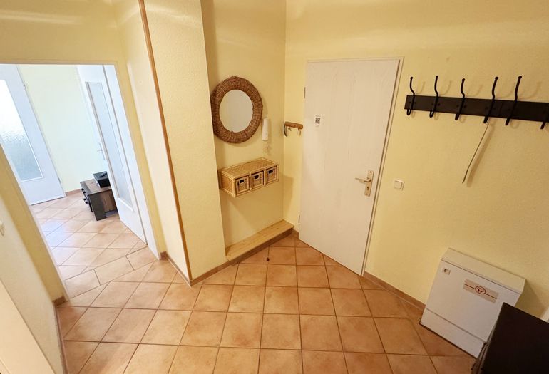 Flurbereich mit Garderobe Flurbereich mit Garderobe