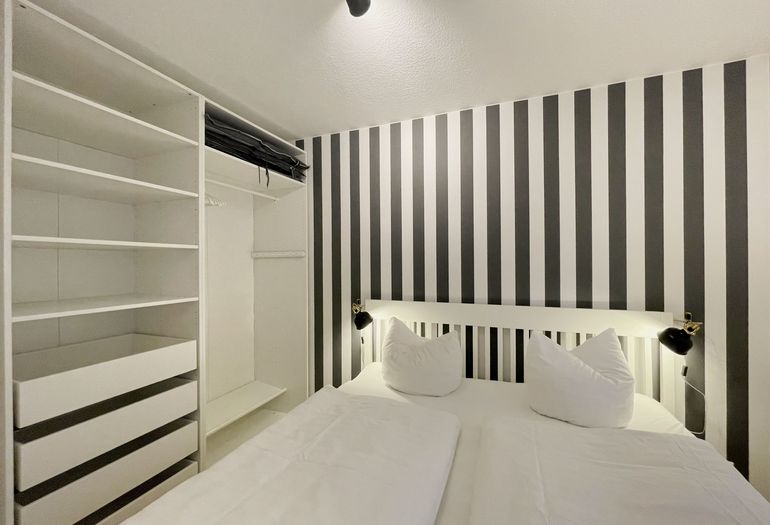 Schlafzimmer mit Doppelbett Schlafzimmer mit Doppelbett