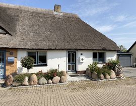 Haus an der Wiek mit Terrasse